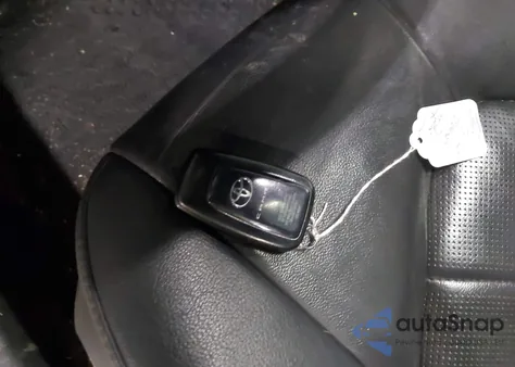 2019 Toyota Camry Xle z USA, uszkodzony, nr VIN 4T1B11HK0KU741970